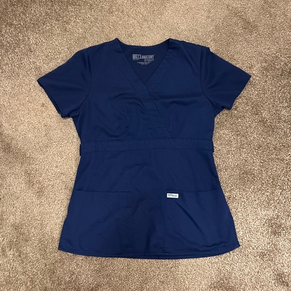 Grey’s Anatomy Scrub Set - Picture 2 of 7